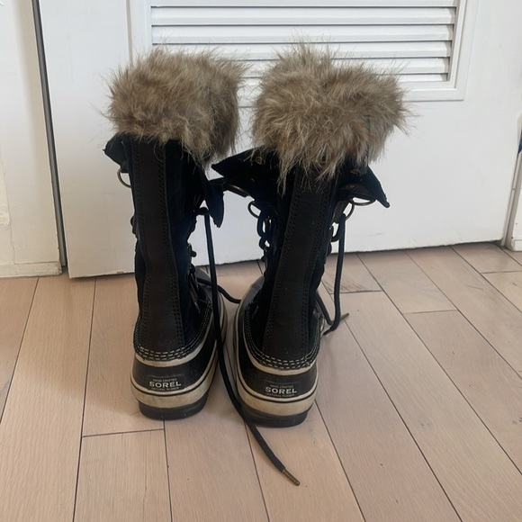Sorel Joan of Arctic Waterproof Boots - Picture 3 of 3